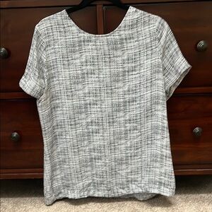 Women's Black and White Top
